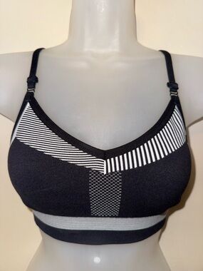 Nike Black & White Striped Wireless Sports Bra